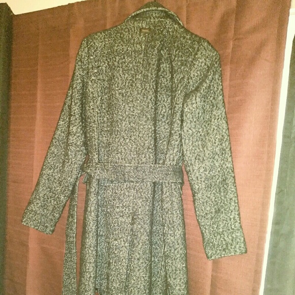 Jacket - Picture 2 of 4